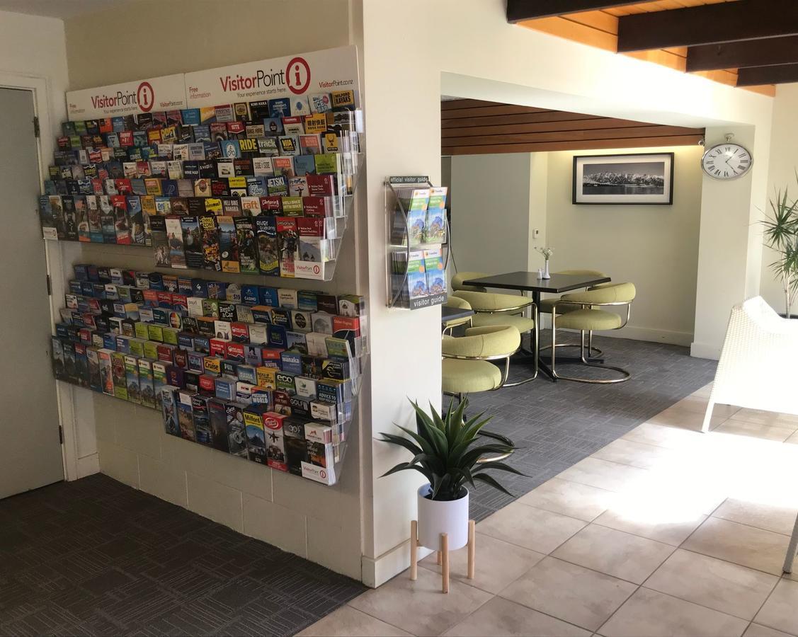 Motel Earnslaw 3*