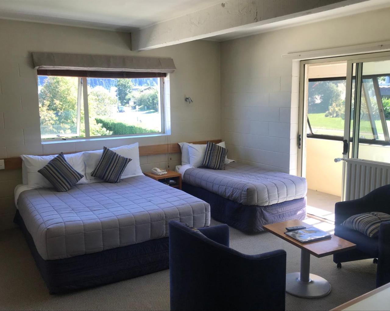 Earnslaw Motel 3*