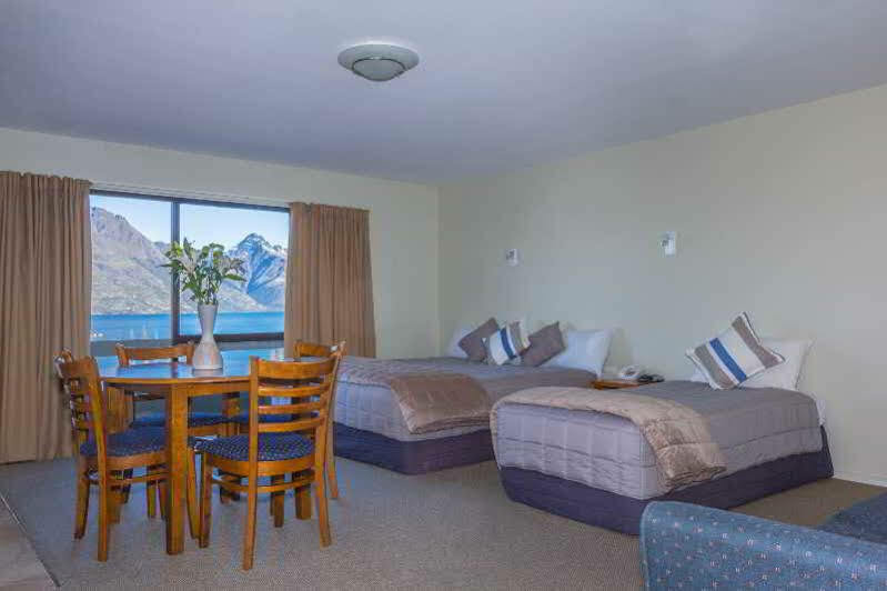 Motel Earnslaw 3*